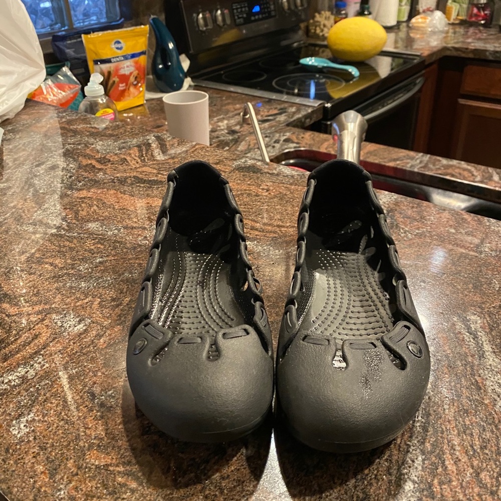 Croc slip on black
